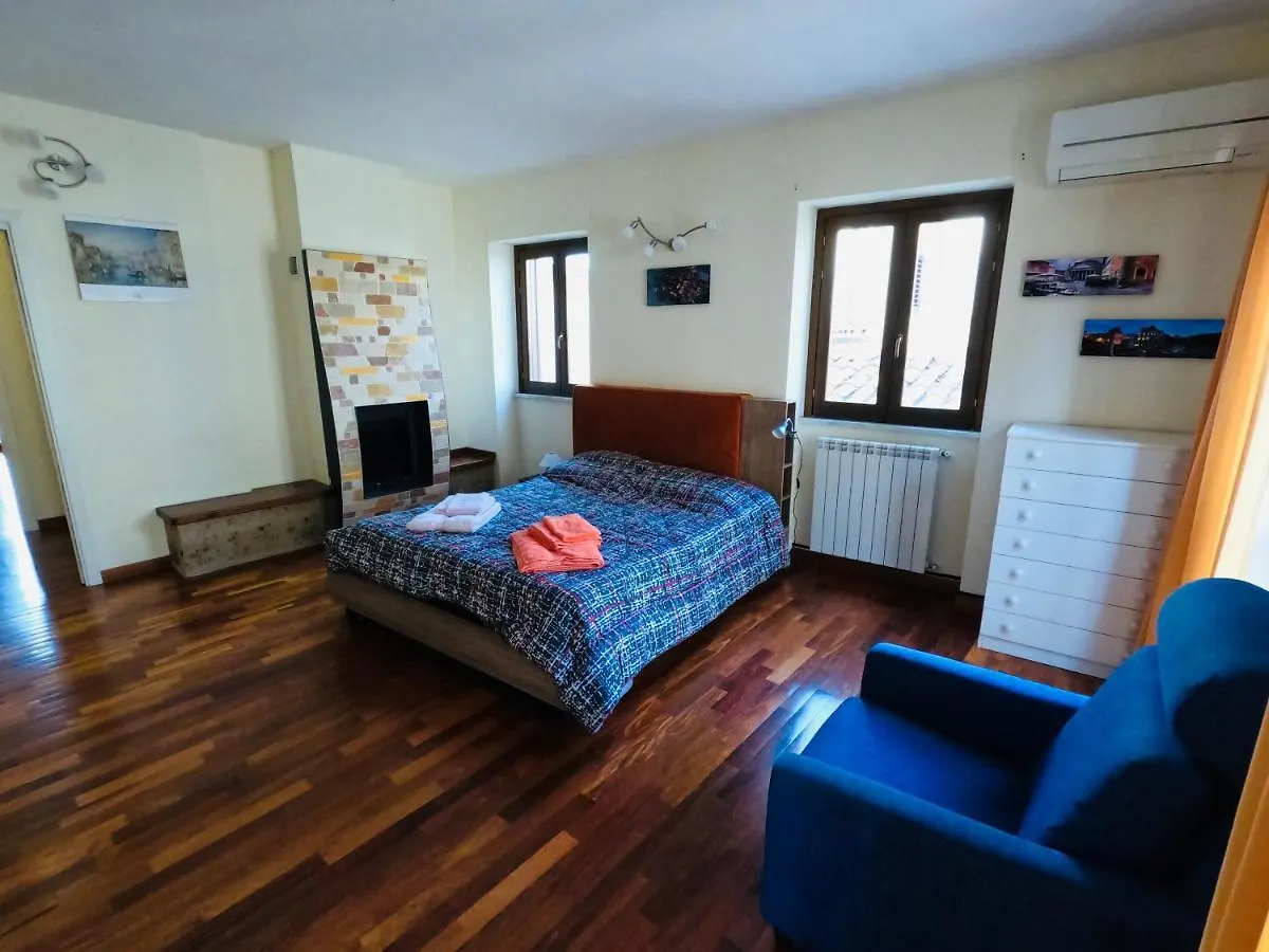 Suite Franziska Lift & Ac A Ballaro Palermo 0*,  Italy