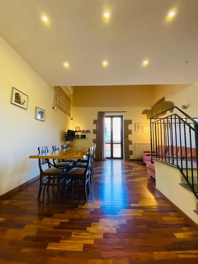 Suite Franziska Lift & Ac A Ballaro Palermo